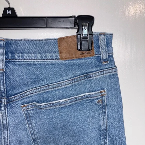 Madewell 90's Straight Jean Size 29T - Picture 4 of 9